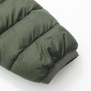 Veste matelassée en toile pour homme Légère et chaude Respirante Tailles et couleurs personnalisées Logo frontal Service OEM pour les détaillants et les grossistes - Product Image 5