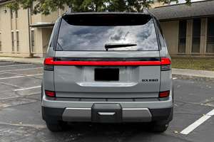 2025 GX 550 Overtrail+ con Motor V6 Twin-Turbo, Tracción en las Cuatro Ruedas, Equipamiento de Alta Gama - Product Image 3