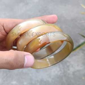 Bracelets en corne de buffle faits à la main pour femmes bijoux polis durables écologiques accessoires de mode uniques pour un usage quotidien et un cadeau - Product Image 4