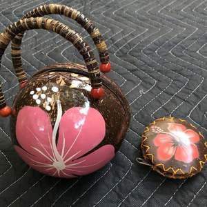 VIET FARGIMEX Women's Fashion Coconut Shell <b>Handbag</b> with Cotton Lining High Quality Handcraft Round Shape and Zipper Closure - Product Image 2