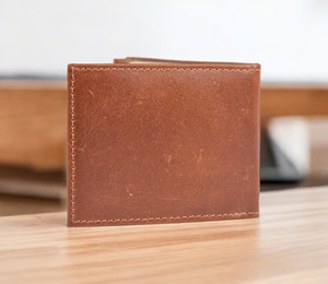 Porte-cartes d'identité vintage personnalisable Artha WT16c, minimaliste, en cuir de vache véritable, fait main, pour poche avant, unisexe - Product Image 2