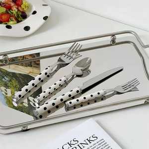 Couverts design Fourchette Collection Finition miroir Acier avec résine artistique époxy Poignées en bois pour hôtels Utilisation élégante à domicile - Product Image 5