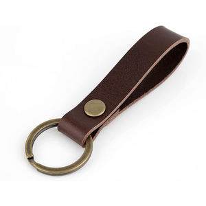 Porte-clés en cuir personnalisable avec impression de logo Design léger et durable Parfait pour les événements de marque et un usage quotidien - Product Image 6