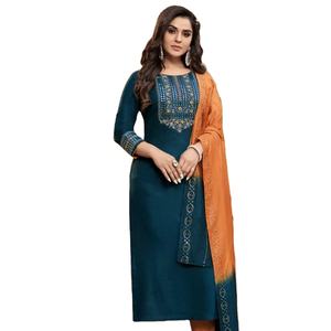 Tissage en rayonne pure avec travail de miroir à broderie lourde et lustre pur Dupatta Kurtis ensemble pour femme - Product Image 5