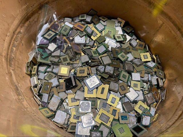 Quality CPU Scrap Gold Recovery Processor Waste PWB for Recycling