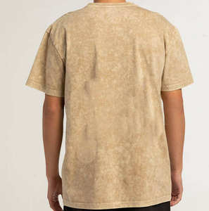 เสื้อยืดผู้ชายทรงโอเวอร์ไซส์ ดีไซน์เรียบง่าย โลโก้ด้านหน้า แขนสั้น ระบายอากาศ แห้งเร็ว คุณภาพสูง เหมาะสำหรับเล่นกีฬา - Product Image 4