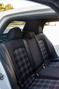 Volkswagen GTI Sport 2017 Usado, Sin Reserva, 1 Dueño, Transmisión Manual de 6 Velocidades, Interior Clark Plaid, Propiedad del Sur - Product Image 5