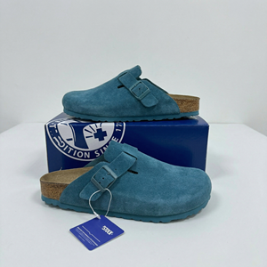 Mules orthopédiques en daim avec soutien de la voûte plantaire, semelle en liège, boucle réglable, style allemand, pantoufles pour hommes et femmes, personnalisables OEM/ODM - Product Image 3