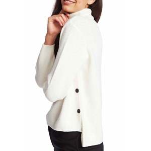 Maglione da Donna a Collo Alto in Maglia Waffle con Dettagli a Bottoni e Fiocco Ricamato, Traspirante in Seta per Autunno Inverno, Taglia Media - Product Image 3