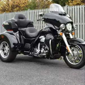 Motocicleta de Turismo TRI GLIDE ULTRA 2025 de Alto Rendimiento, Nueva, de 4 Tiempos, 1000-1500cc, >80km/h, EE. UU. - Product Image 3