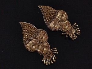 Sport Gathering Beautiful and Stunning Beaded Game Day <b>Brooches</b> for Sports Fan Decorative Round Beaded <b>Brooches</b> for Sale - Product Image 5