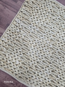 พรมทอมือแบบมีหลายสีที่สวยงามหลากสีสันสามารถปรับแต่งขนาดได้และมีหลายสี - Product Image 2