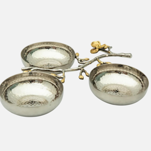 Elegante juego de tazones de tuerca de acero inoxidable hechos a mano con soporte de diseño de hoja de latón para decoración del hogar y servicio perfecto para servir aperitivos - Product Image 1