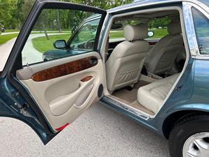 ข้อเสนอสุดพิเศษ ลดราคาเหลือเชื่อ....1999 Jaguar XJ8L พร้อมส่ง - Product Image 4