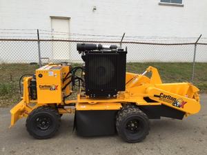 Trituradora de tocones de 3 puntos con 34 dientes de carburo (eje PTO incluido con embrague deslizante) para tractor de 15-45 hp, bomba de motor digital Carlton 7015 - Product Image 6