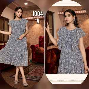 คอลเลกชันดีไซน์เนอร์ที่ดูสง่างามสำหรับผู้หญิงเสื้อคลุมยาวผ้าจอร์เจียที่ดีที่สุดพร้อมงานพิมพ์ผู้จัดจำหน่ายและส่งออกอินเดีย - Product Image 3