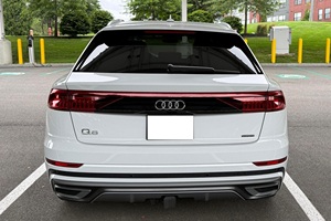 AUDI Q8 PREMIUM PLUS 2023 SUPER PROPRE, PRÊT À ÊTRE EXPÉDIÉ - Product Image 3