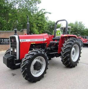 Tractor Massey Ferguson 265 con motor diésel de 4 cilindros que produce aproximadamente 60-75 HP para agricultores - Product Image 6
