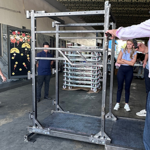 Caja para Vacas LIPHOCO LIP0024 de Acero Galvanizado, Fabricada en Vietnam, Certificación ISO 9001 y 1400, Fabricación OEM para Alojamiento de Vacas - Product Image 3