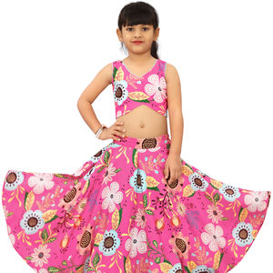 Robe de fête ethnique pour filles, Lehenga Choli longue rose à fleurs, style moderne, de la marque Shoryam, avec latkan décoratif - Product Image 1