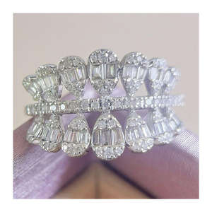 เครื่องประดับเงินแท้ 925 ประดับมอสซาไนต์ ชุบโรเดียมอย่างดี ดีไซน์หยดน้ำ ทันสมัย เหมาะสำหรับเป็นของขวัญงานหมั้น งานแต่งงาน หรืองานเลี้ยง - Product Image 1