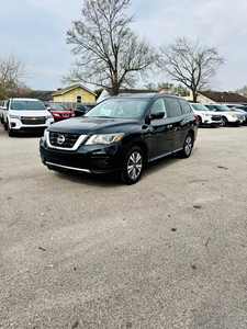 Pre-owned Clean 2019 Nissa-n pathfinde-r S Sport Utility 4D - Product Image 2