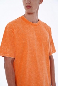 Camiseta Premium con Lavado Ácido, Algodón Suave, Acabado Desgastado, Estilo Casual y Moderno para Amantes de la Moda Urbana - Product Image 5
