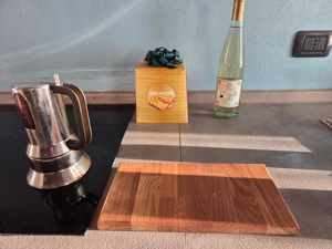 Tabla de Cortar de Madera de Roble Macizo Hecha a Mano, Tabla de Preparación y Servicio de Cocina de Madera Natural Apta para Alimentos con Acabado Liso - Product Image 5