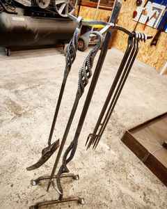 ชุดเตาผิงเหล็กพร้อมขาตั้งสำหรับโรงแรมในร่มและกลางแจ้งชุดเตาผิงขนาดใหญ่เหล็กดัดสีดำใหม่ล่าสุดและอุปกรณ์เสริม - Product Image 5