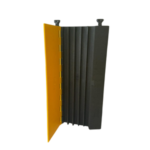 Protector de Cables de Seguridad de Polietileno de Alta Resistencia de 5 Canales con Resistencia a los Rayos UV y al Agua para Uso en Interiores/Exteriores - Product Image 6