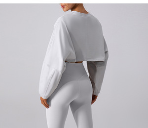 Aoyema Vente en gros Pull court décontracté à manches longues respirant pour femmes Logo personnalisé Haut court pour femmes T-shirt Tops de sport - Product Image 4