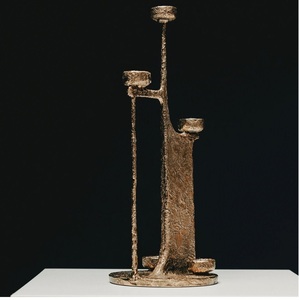 Candelabro de Latón y Aluminio de Primera Clase Hecho a Mano y Personalizado, Acabado Premium, Estilo Moderno, Decoración para el Hogar de Alta Gama - Product Image 5