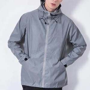 Ensemble de survêtement sportif 2 pièces léger et uni avec veste coupe-vent et pantalon, impression de logo personnalisé, faible MOQ - Product Image 1