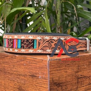 Venta al por mayor diseñe su propio logotipo cuero mecanizado a mano entrenamiento de perros de caza collares cómodos de lujo de cuero genuino collares para mascotas - Product Image 1