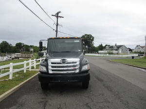 ¡COMPRA AHORA! Manipuladores de Servicio Pesado para Camiones Volquete HINO338 de 12 Pies y 260 HP del 2013 con Caja de Herramientas - Listos para Enviar. - Product Image 5