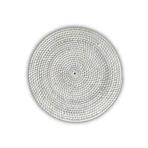 PLAQUETTES DE CHARGEUR EN ROTIN TISSÉES Magnifiquement Fabriquées Sous-verre Améliorez votre décor de table avec une élégance naturelle et tissée à la main - Product Image 1