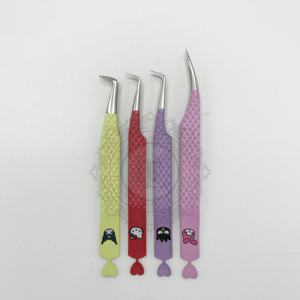 Pince à épiler en acier inoxydable durable Isolation de 90 mégas volumes Angle de 90 degrés Revêtement en poudre multiple Pointe argentée Fond de cœur - Product Image 6