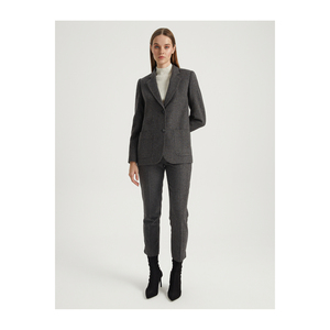 Chaqueta Blazer de Lana para Mujer BGN Modelo W24J071 - Product Image 1