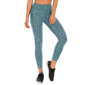 Leggings de sport pour femmes, nouvelle arrivée, doux, tendance, sans couture, très recommandés, en vente - Product Image 1
