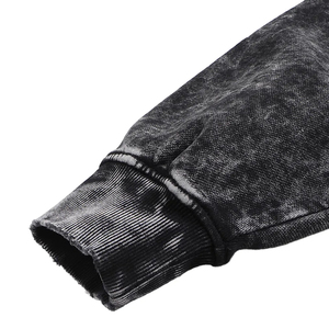 Sudadera de hombre de algodón 100% de 360 g, negra, holgada, con efecto desgastado, lavado ácido y decoloración solar, estilo streetwear con hombros caídos - Product Image 3