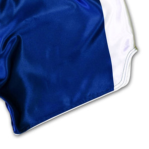 Pantalones Cortos de Muay Thai Hechos a Medida, Estilo Nuevo, Color Sólido, Hechos en Pakistán para Hombre, Poliéster/Nailon, Ligeros y de Secado Rápido - Product Image 3