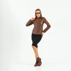 Chaqueta de Cuero Vacuno Personalizada de Alta Calidad para Mujer, Invierno, Ecológica, Transpirable, con Relleno de Poliéster - Product Image 4