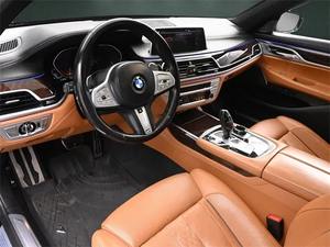 BMW 750i 2022, conduite à gauche, norme Euro IV, 50 001 à 75 000 miles - Product Image 4