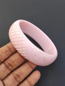 Brazalete de resina de moda estándar Brazalete acrílico de buena calidad Brazalete transparente de resina Diseño de color personalizado de La India - Product Image 3