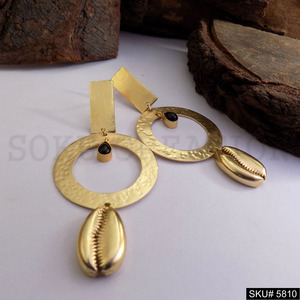 Diseño de concha de declaración de piedras preciosas chapadas en oro de gota y pendiente colgante SKU5810 - Product Image 1