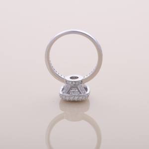 Bague en or 9 carats jaune, blanc ou rose avec diamant rond de laboratoire, halo et grappe de pierres, bijoux - Product Image 5