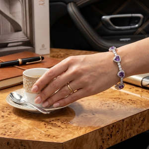 Bracelet tennis élégant en améthyste taille cœur avec halo de pierres rondes, chaîne fine en or blanc, bijou raffiné pour femme - Product Image 5