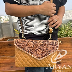 กระเป๋าสะพายข้างทรงซองจดหมายลายเพชรแบบถือเป็นเครื่องมือใหม่สำหรับผู้หญิงกระเป๋าถือคลัทช์หนังวัวลายดอกไม้ - Product Image 1