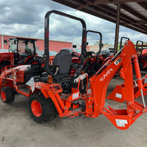 Tractor Subcompacto Kubota BX23S al por Mayor, 4x4 con Cargador, Retroexcavadora, Cortadora de Césped de 60 Pulgadas, Pocas Horas de Uso, Motor Diésel, Trabajo Pesado - Product Image 5