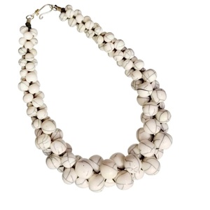 Lujoso collar de cuentas de resina hecho a mano para mujer perla de alto pulido hermoso accesorio de moda mejor calidad directa India - Product Image 1